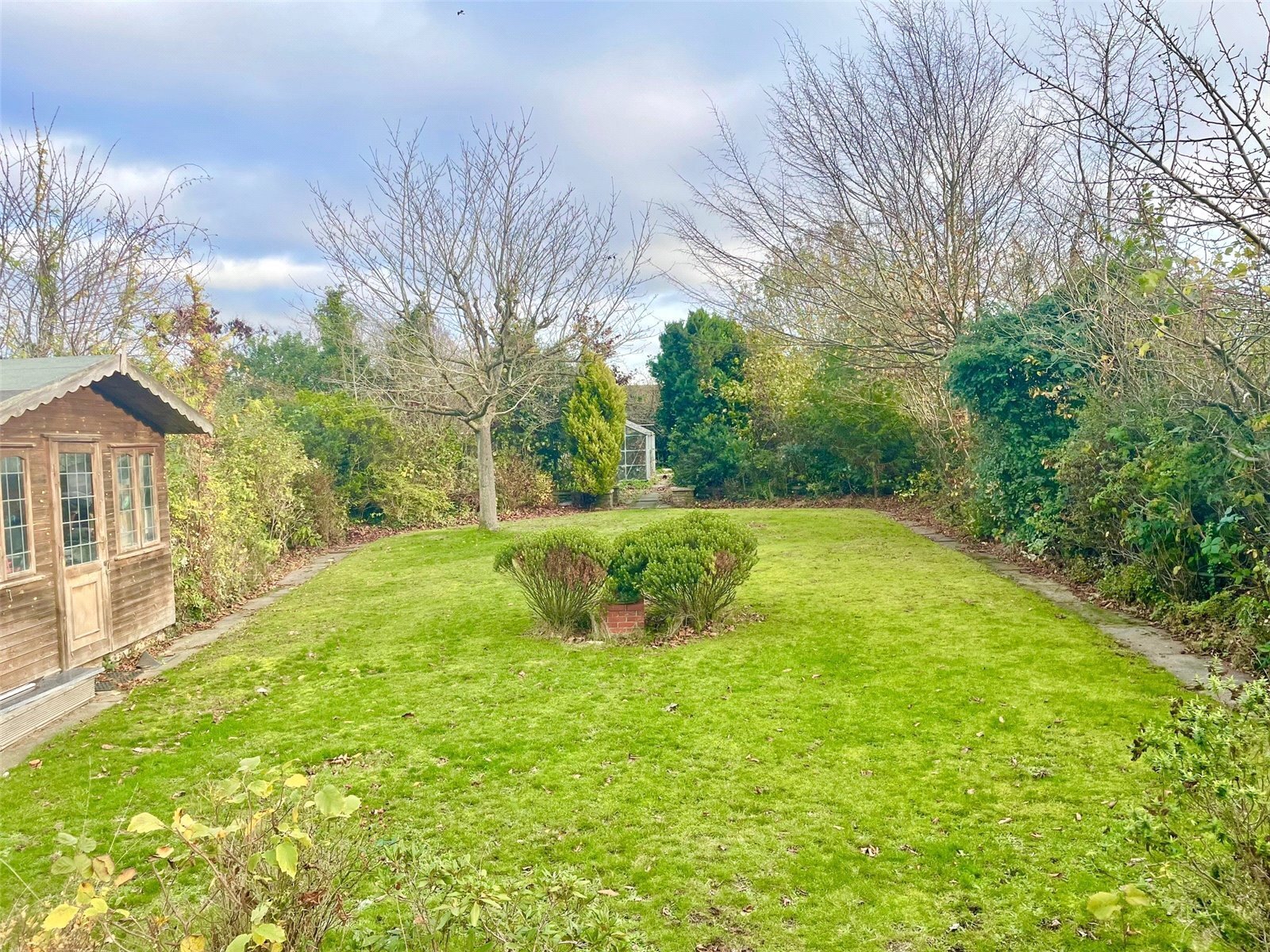 Thorndon Park Crescent, Leigh-on-Sea, Essex, SS9 Image 11