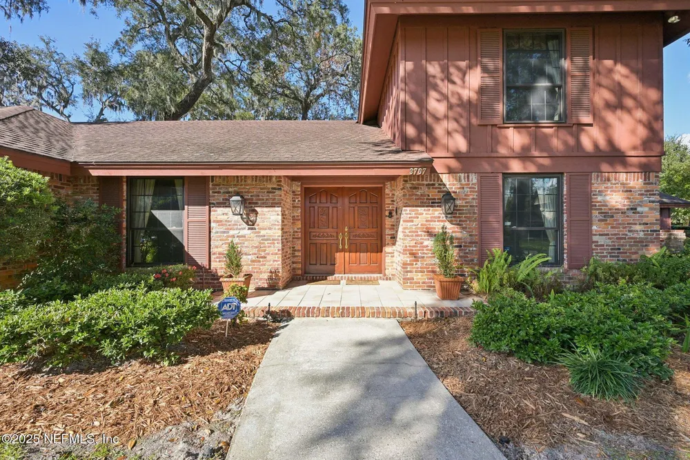 3707 Cathedral Oaks Pl S, Jacksonville, FL 32217