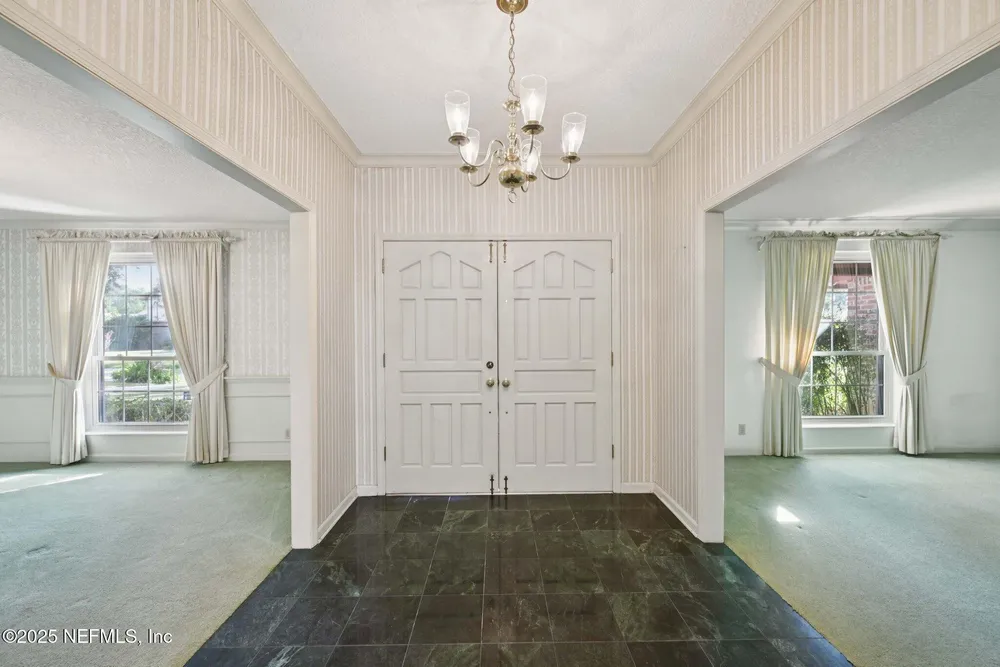 3707 Cathedral Oaks Pl S, Jacksonville, FL 32217