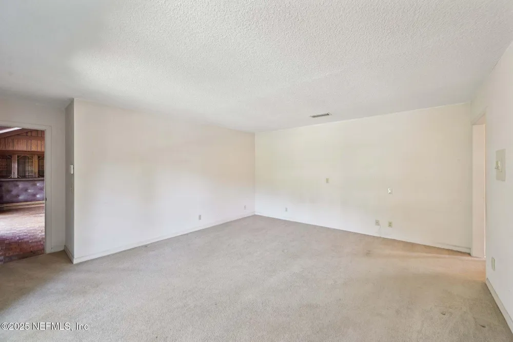 3707 Cathedral Oaks Pl S, Jacksonville, FL 32217