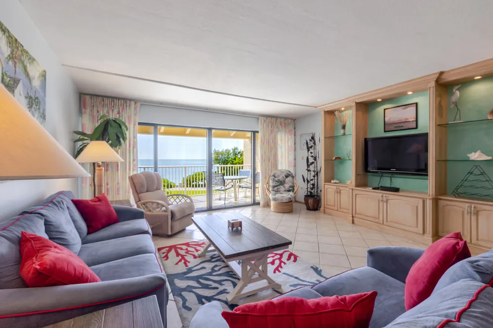 1133 W Ocean Dr, Key Colony Beach, FL 33051