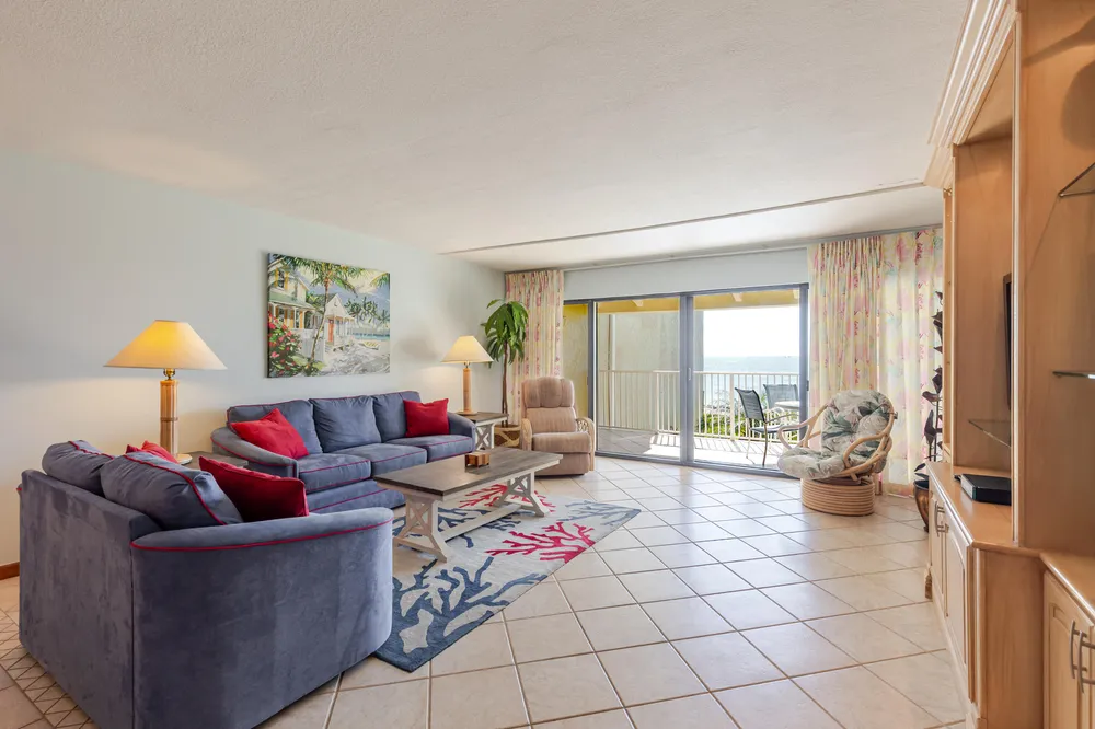 1133 W Ocean Dr, Key Colony Beach, FL 33051
