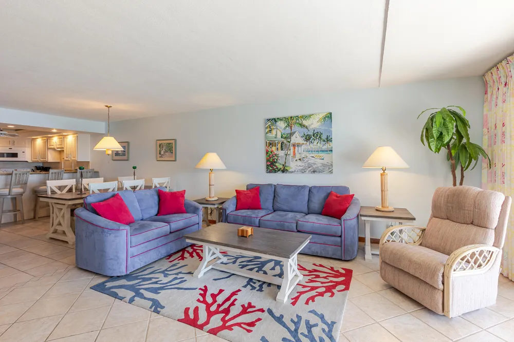 1133 W Ocean Dr, Key Colony Beach, FL 33051