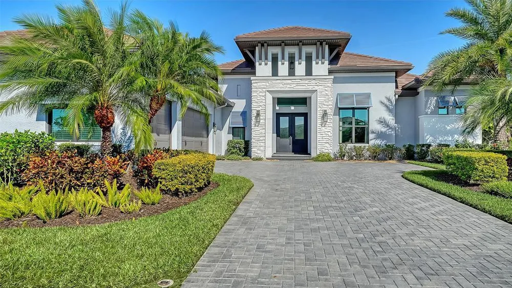 9224 Starry Night Ave, Sarasota, FL 34241-3709