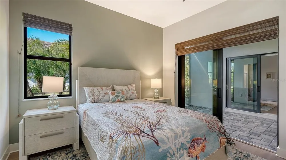 9224 Starry Night Ave, Sarasota, FL 34241-3709