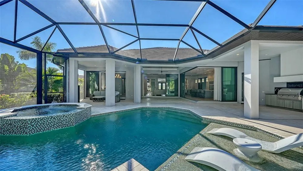 9224 Starry Night Ave, Sarasota, FL 34241-3709