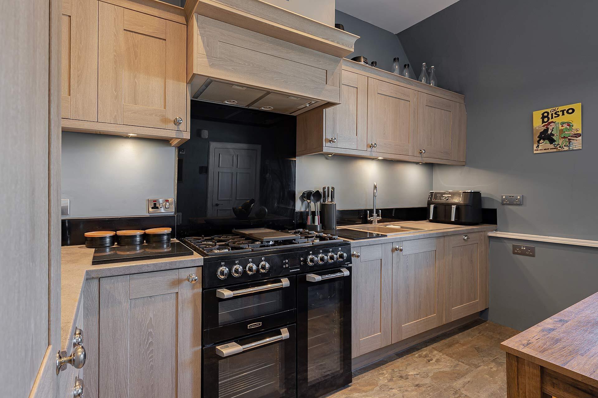 Second Floor Flat, West Port House, Preston Road, Linlithgow, EH49 7AX Image 6