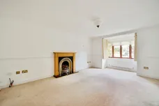Boleyn Court, Broxbourne