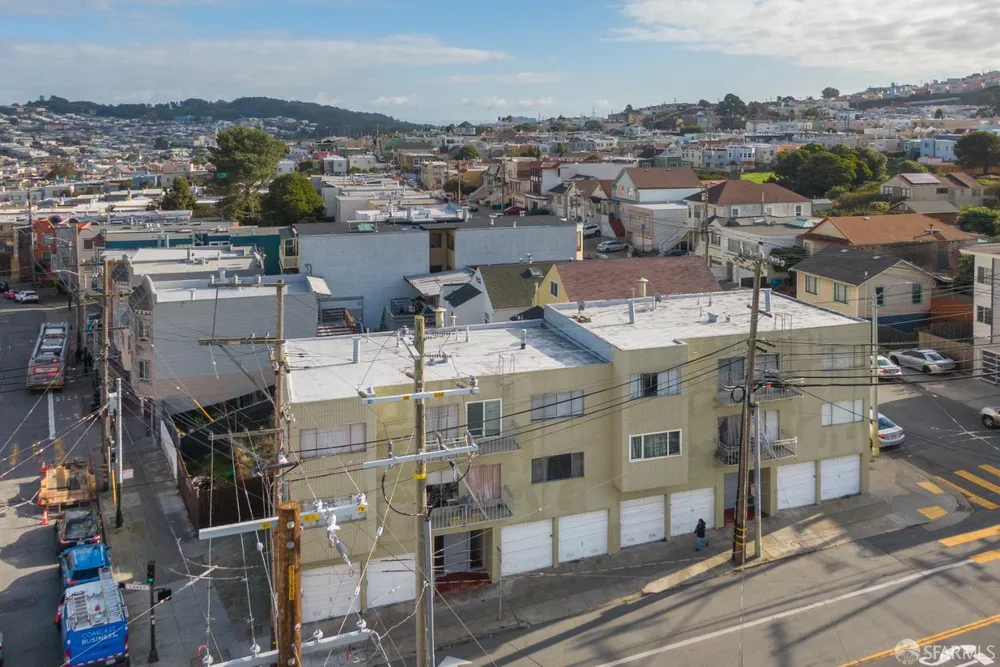 1 Lowell St, San Francisco, CA 94112