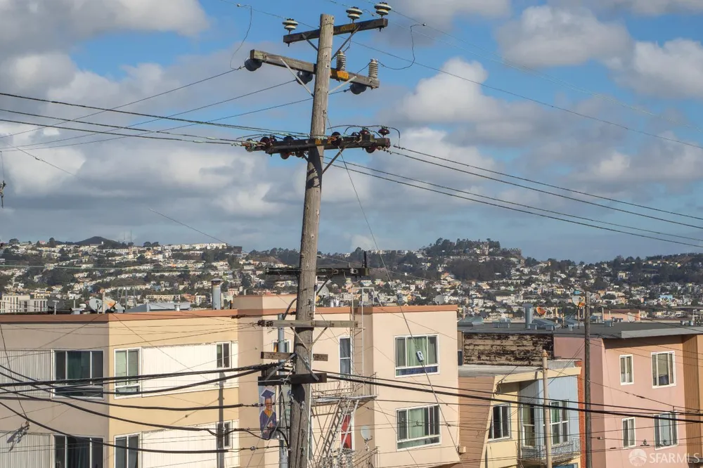 1 Lowell St, San Francisco, CA 94112