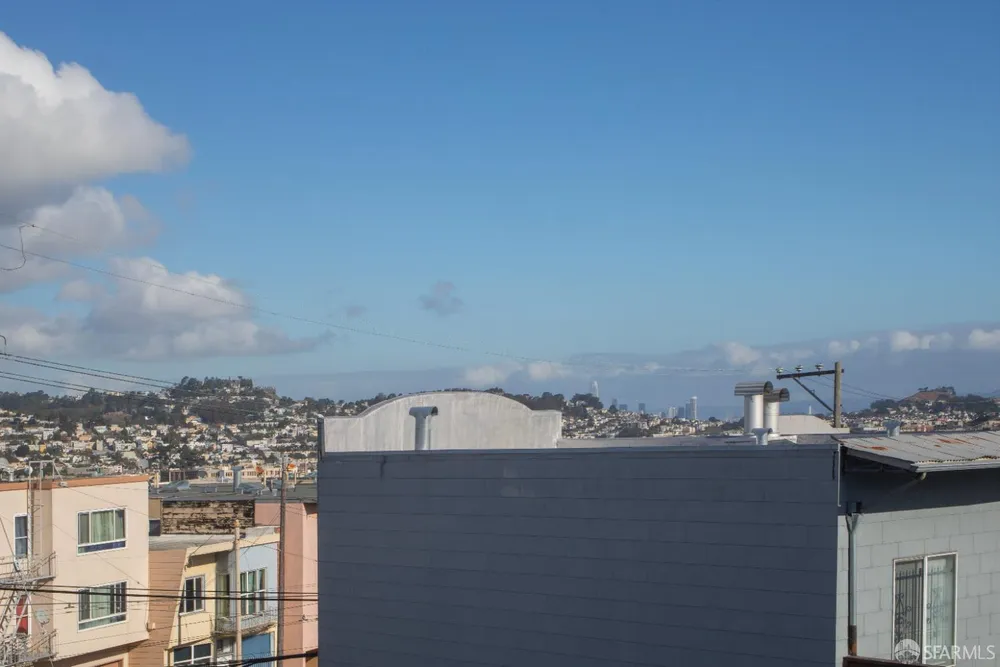 1 Lowell St, San Francisco, CA 94112