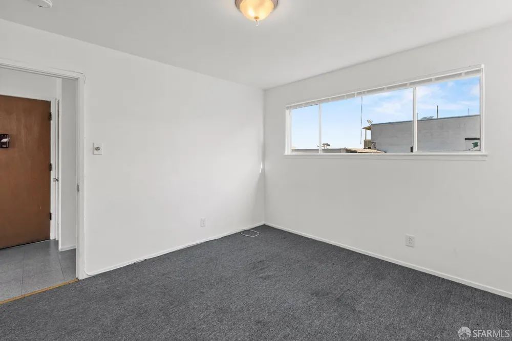 1 Lowell St, San Francisco, CA 94112