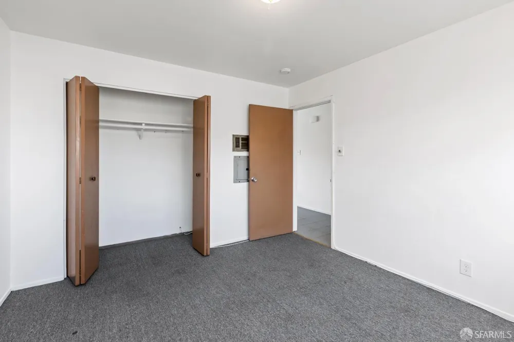 1 Lowell St, San Francisco, CA 94112