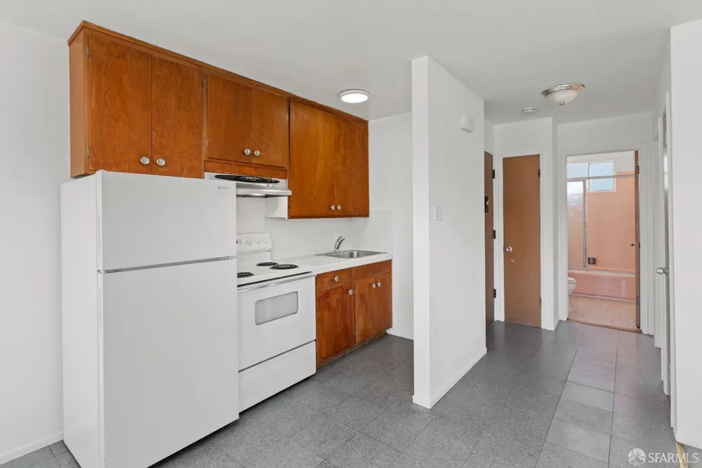 1 Lowell St, San Francisco, CA 94112