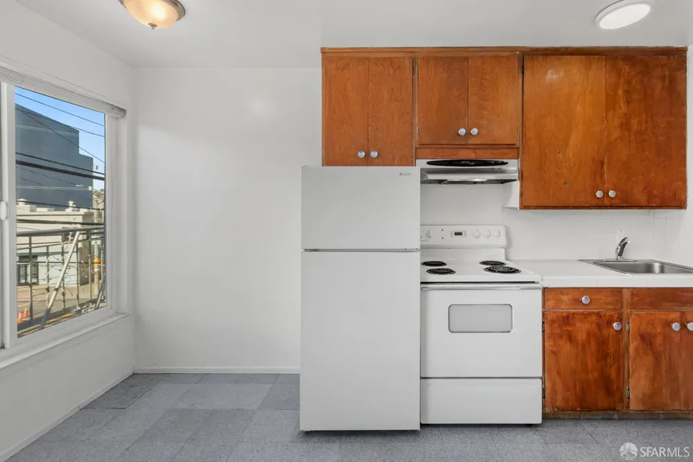 1 Lowell St, San Francisco, CA 94112