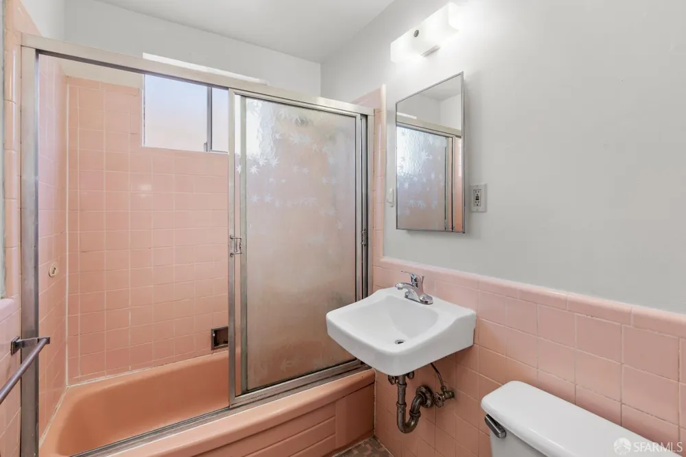 1 Lowell St, San Francisco, CA 94112