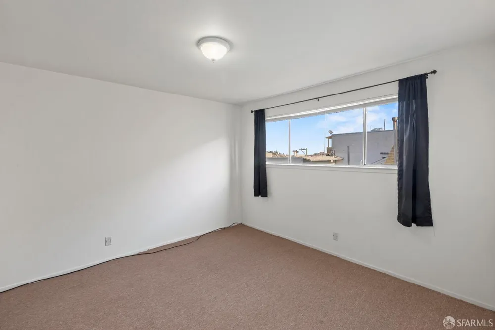 1 Lowell St, San Francisco, CA 94112