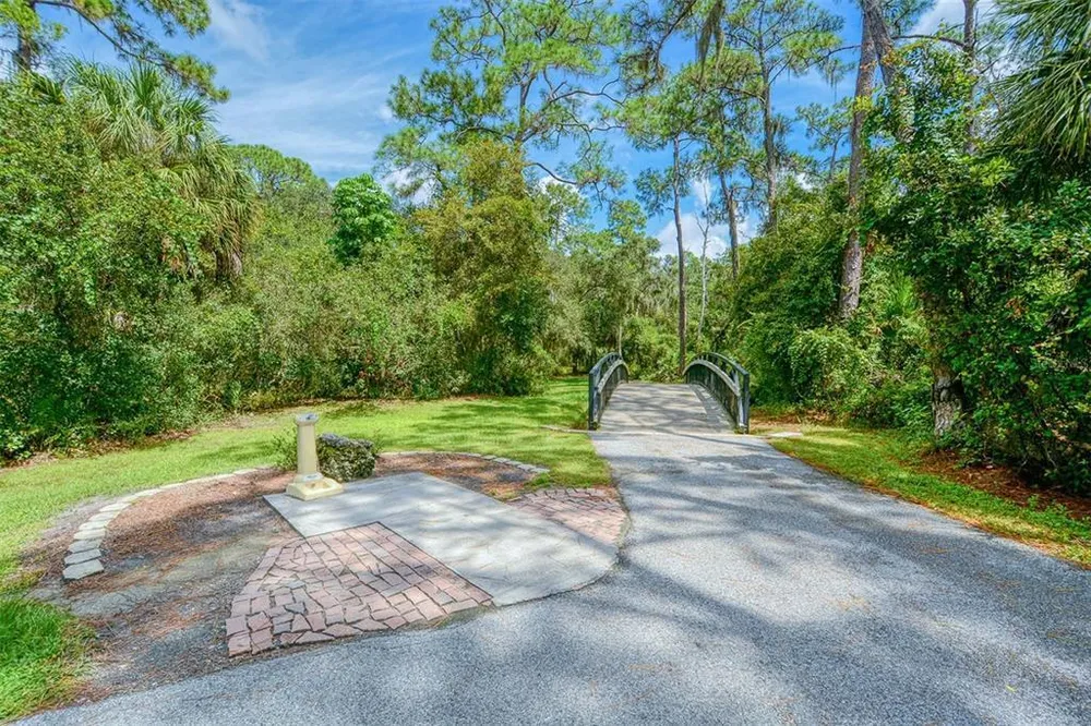 4160 Mackay Falls Terrace, Sarasota, FL 34243