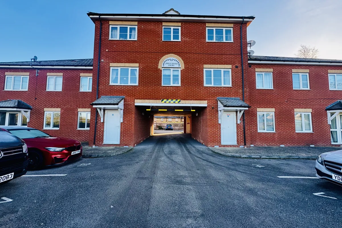 Addington Road, Irthlingborough, WELLINGBOROUGH