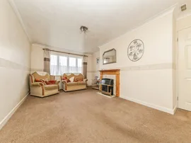 James Gardens, St. Osyth, Clacton-On-Sea thumb 3