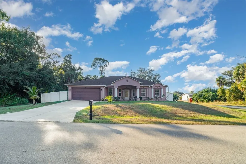 249 Ferdon Circle, Port Charlotte, FL 33954