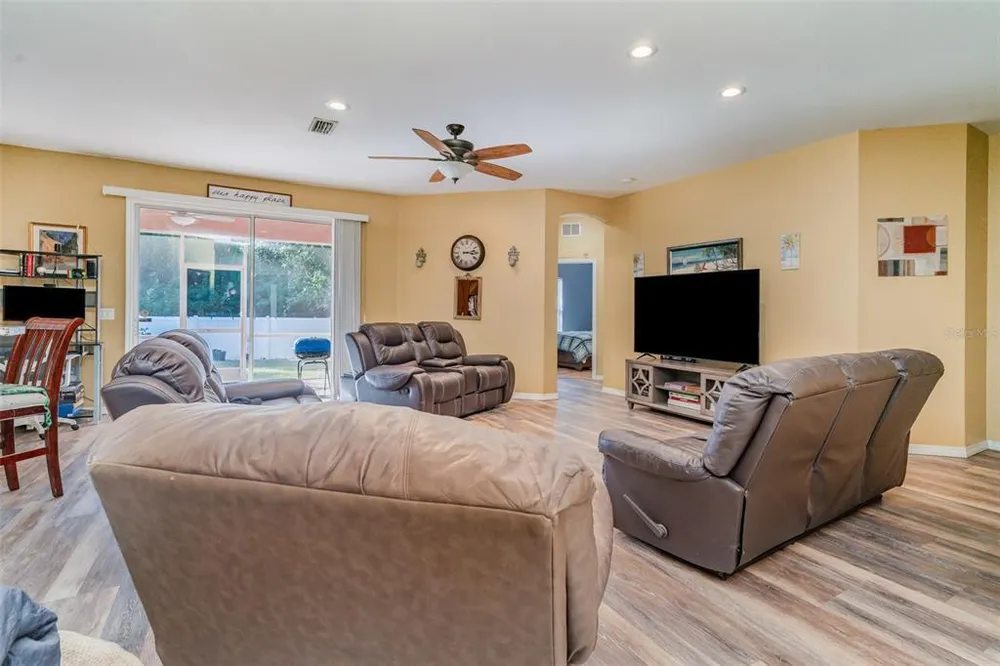 249 Ferdon Circle, Port Charlotte, FL 33954