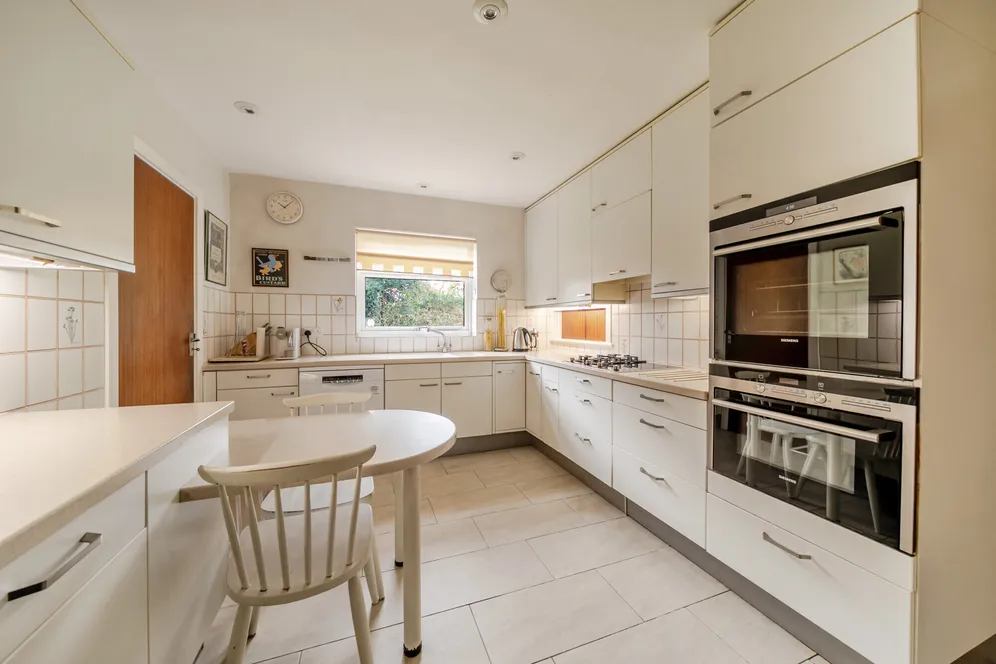 Rook Wood Way, Great Missenden, HP16 photo 4