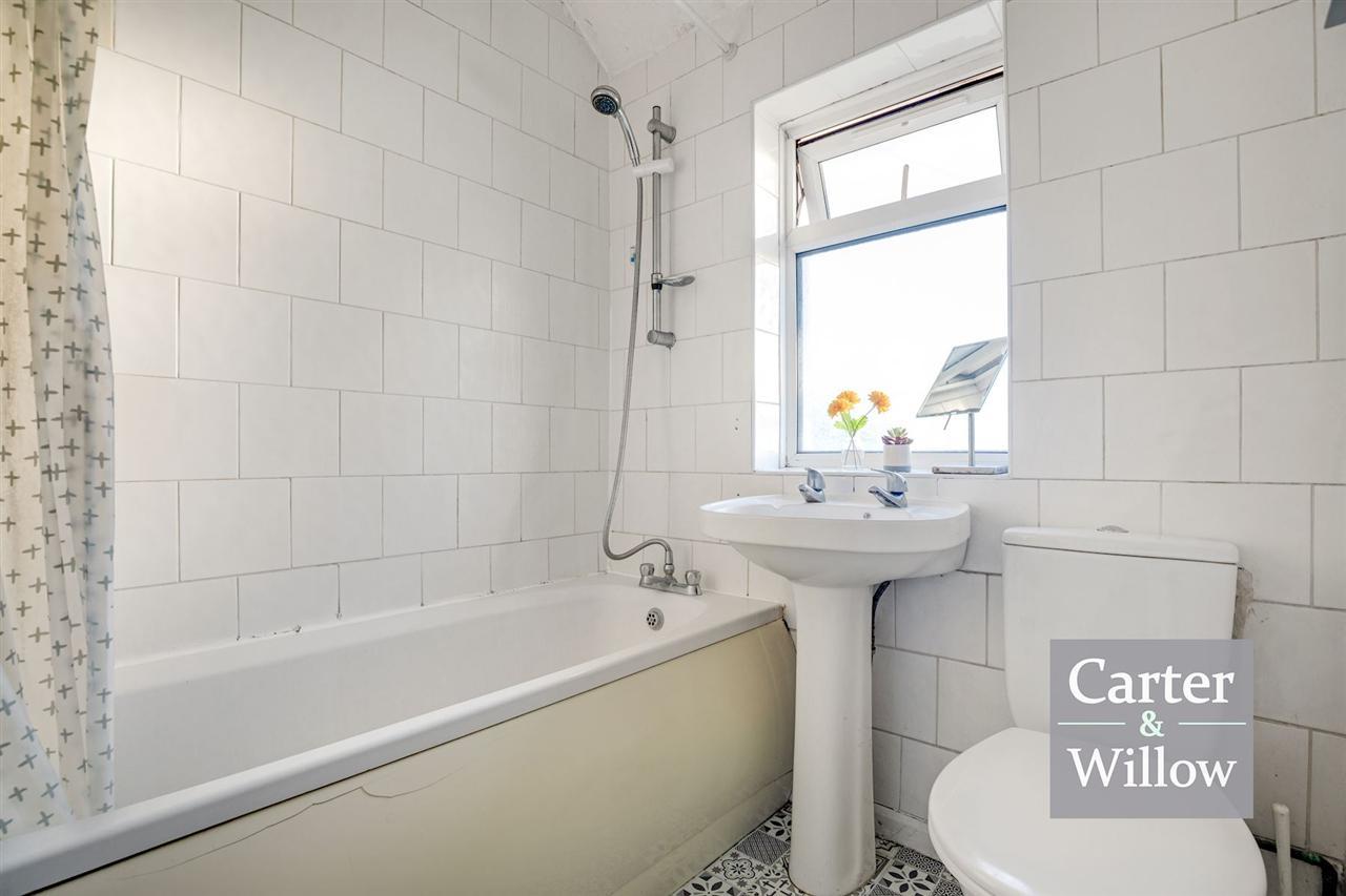 Fitzstephen Road, Dagenham, Essex Image 11
