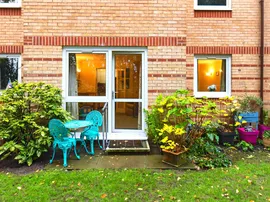 Ewell Road, Surbiton thumb 3