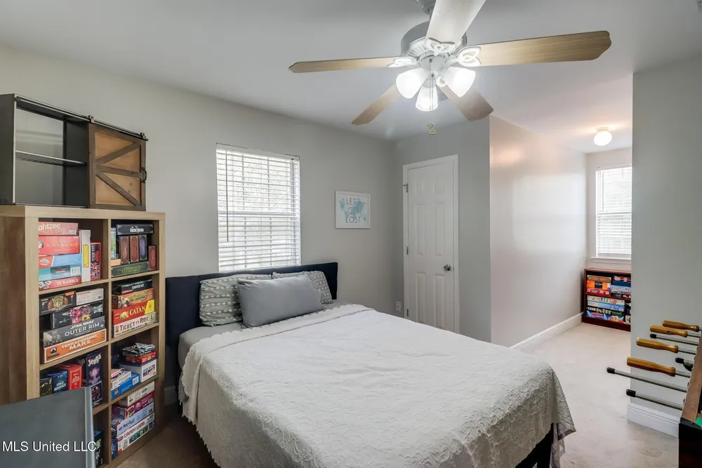 8428 Ieke Dr, Diamondhead, MS 39525