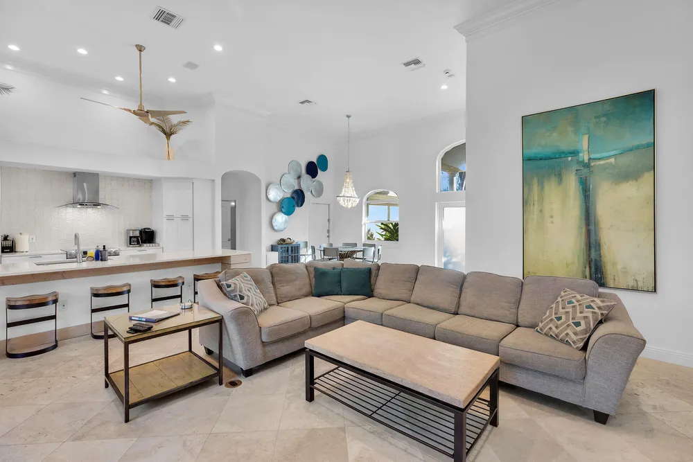 125 13th St, Key Colony Beach, FL 33051