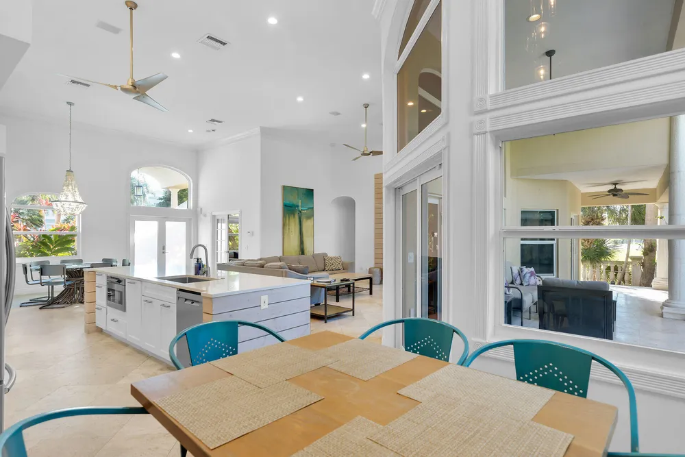125 13th St, Key Colony Beach, FL 33051