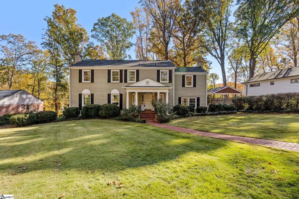 122 Lakecrest Dr, Greenville, SC 29609