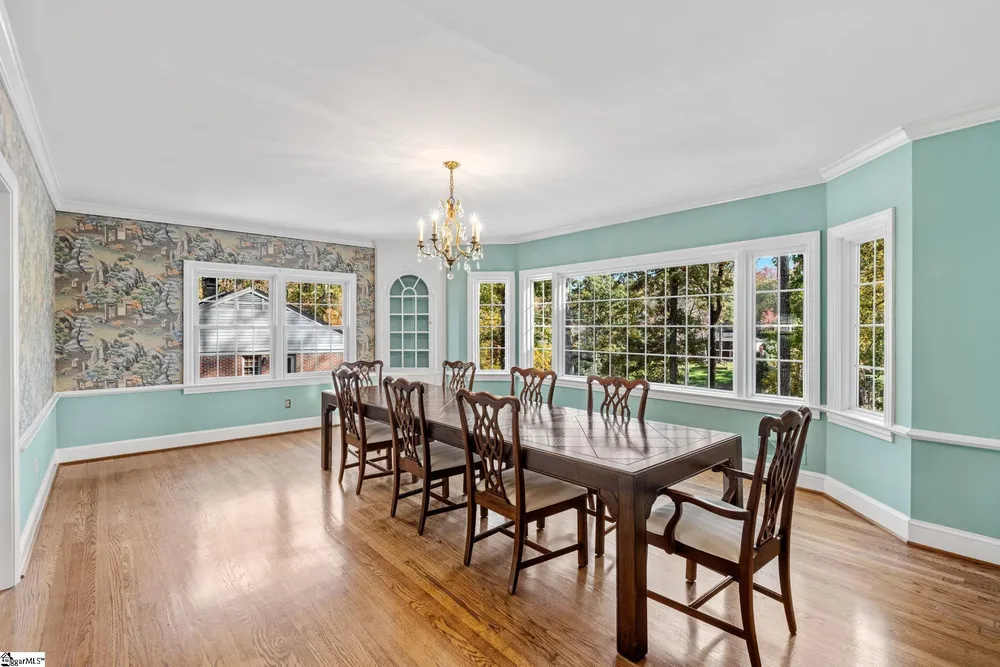 122 Lakecrest Dr, Greenville, SC 29609