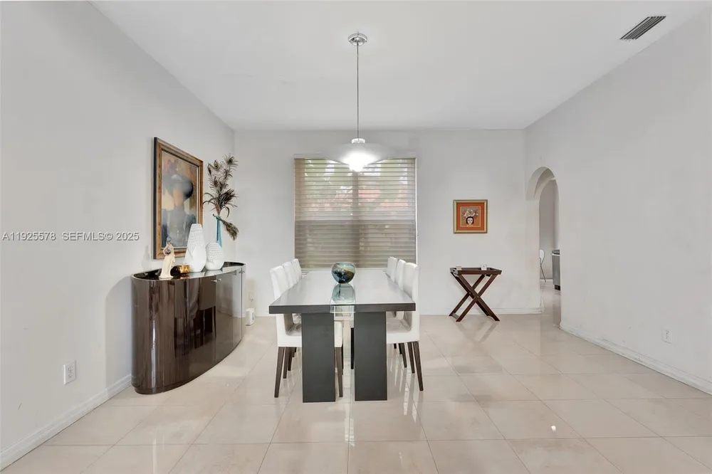 16103 Opal Creek Dr, Weston, FL 33331