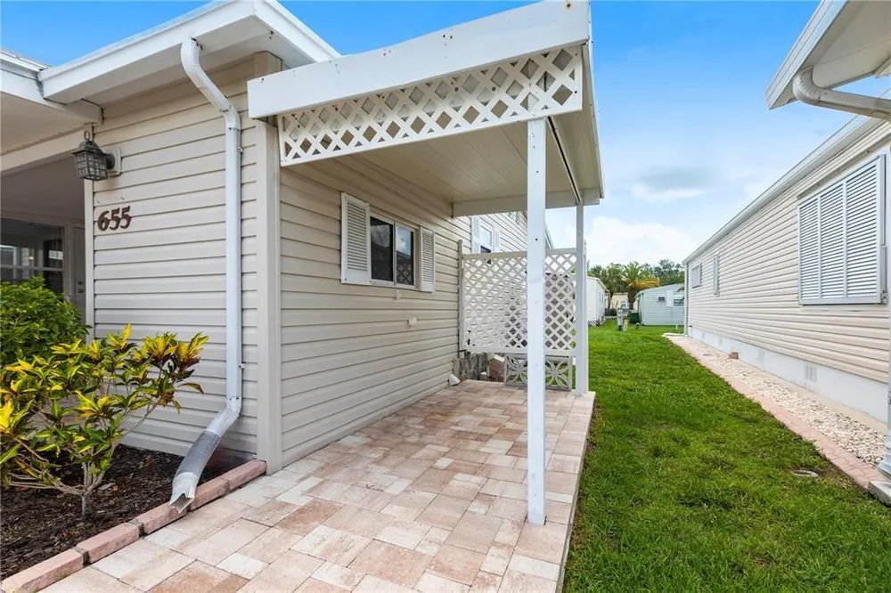 2100 Kings Hwy, Port Charlotte, FL 33980