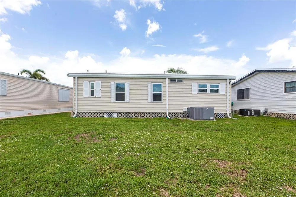 2100 Kings Hwy, Port Charlotte, FL 33980