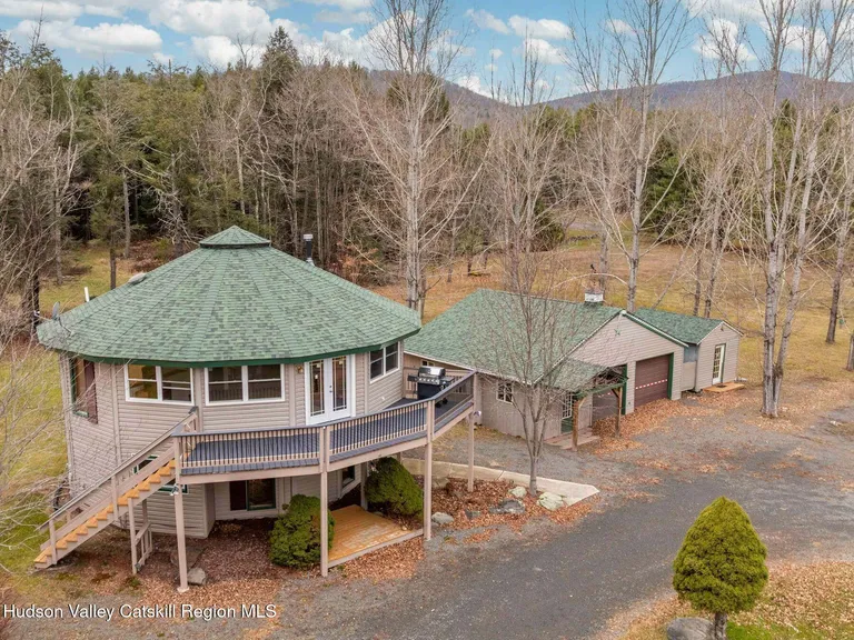 215 Siam Rd, Windham, NY 12496