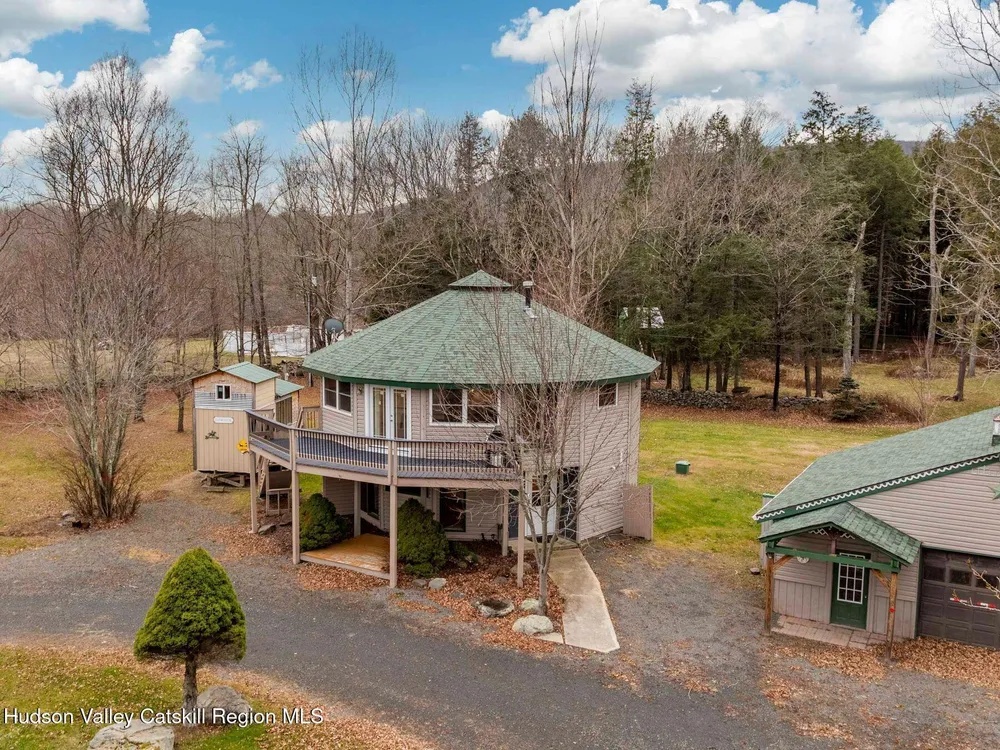 215 Siam Rd, Windham, NY 12496