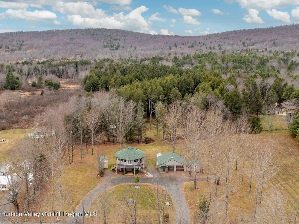 215 Siam Rd, Windham, NY 12496