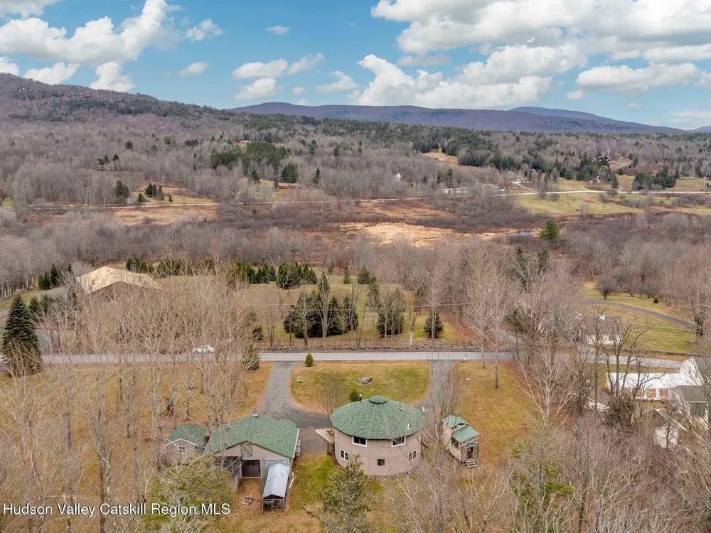 215 Siam Rd, Windham, NY 12496