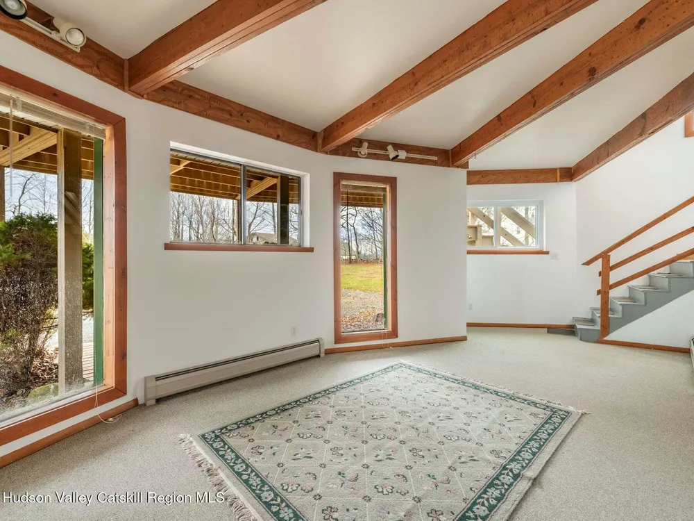 215 Siam Rd, Windham, NY 12496