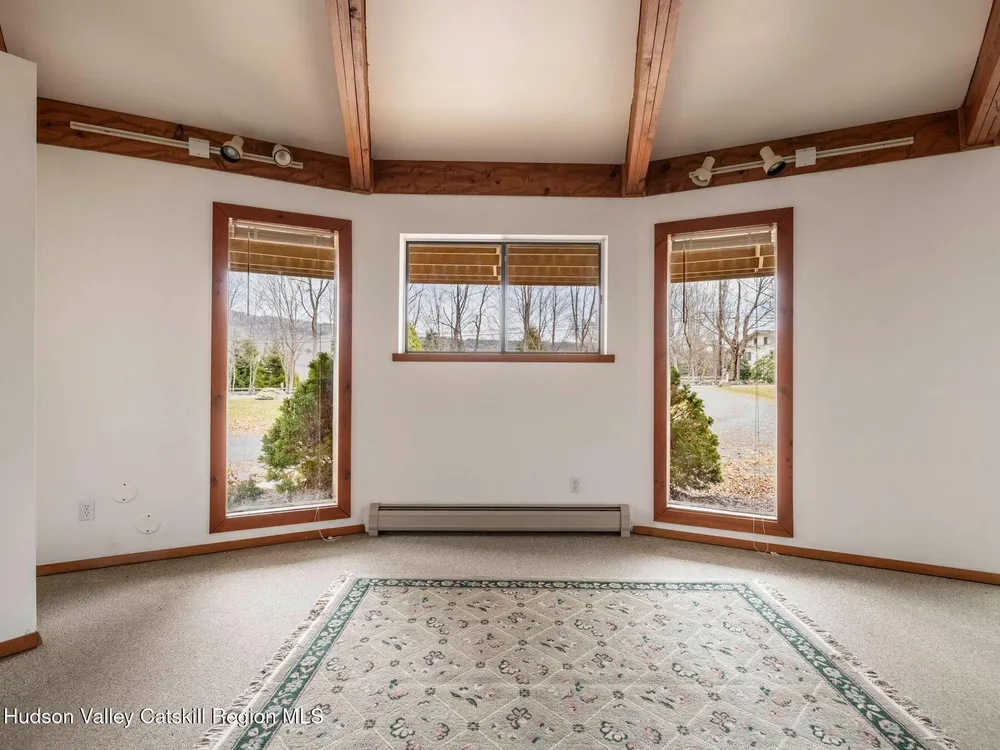 215 Siam Rd, Windham, NY 12496