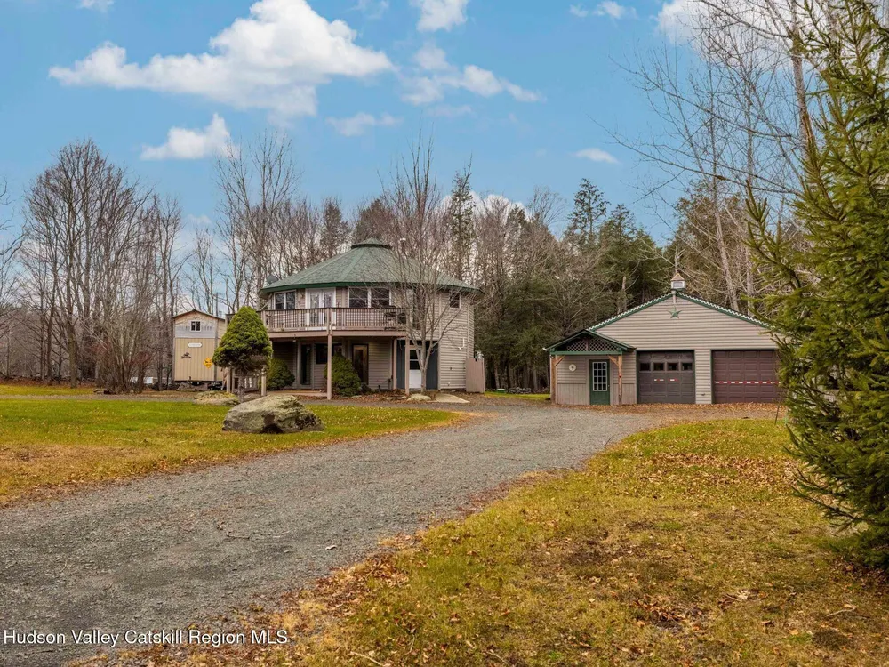 215 Siam Rd, Windham, NY 12496