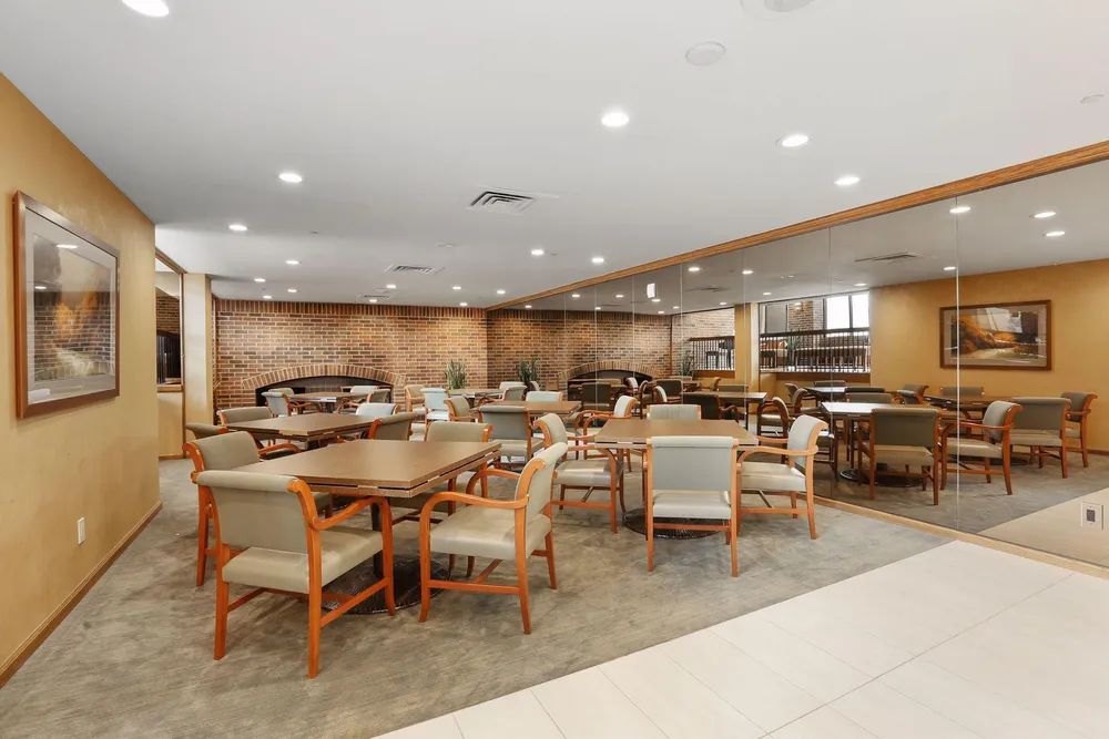 1235 Yale Pl, Minneapolis, MN 55403