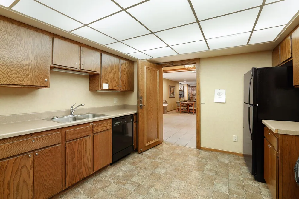 1235 Yale Pl, Minneapolis, MN 55403
