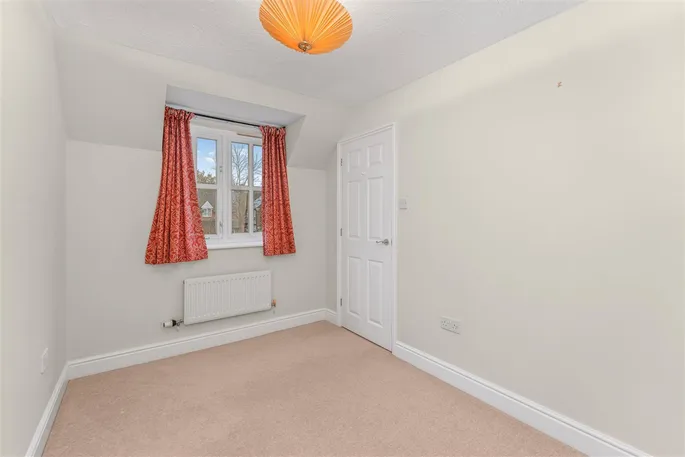 Property carousel image 17