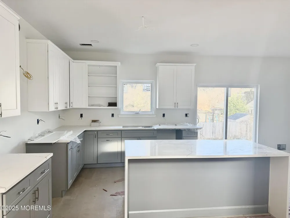 68 Main St, Manalapan, NJ 07726
