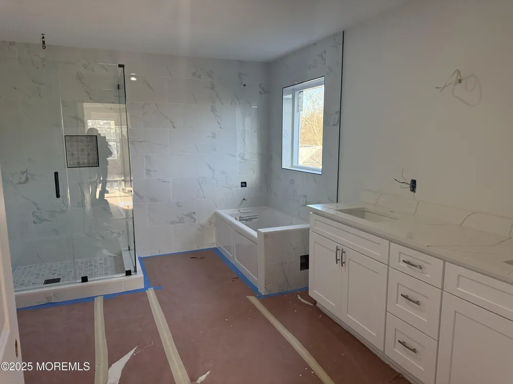 68 Main St, Manalapan, NJ 07726