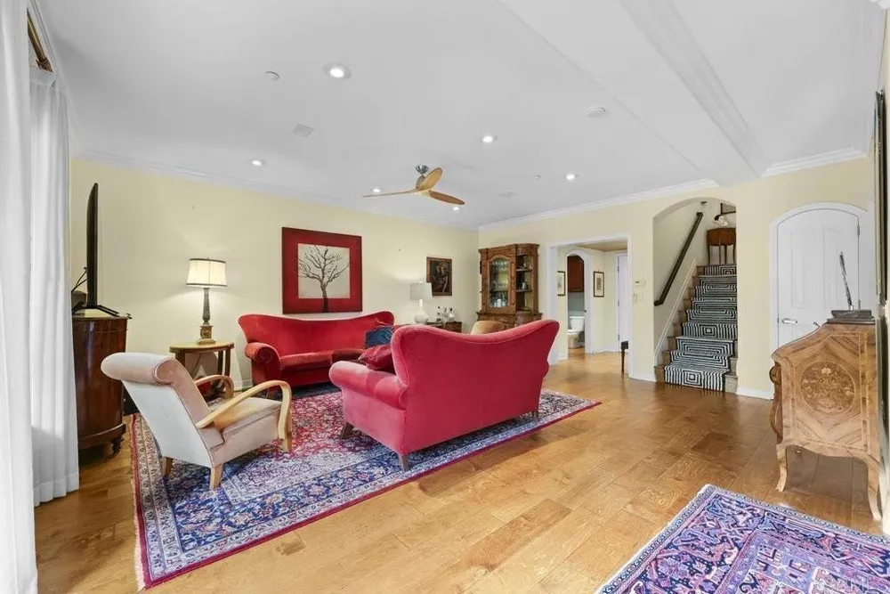 301 W G St, San Diego, CA 92101